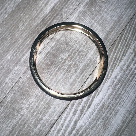 Orange “nailhead” bracelet - Picture 3 of 4